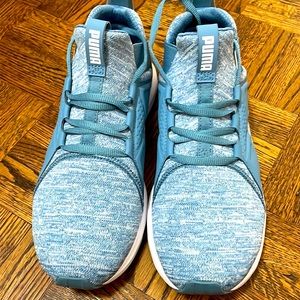 Womens Puma sneakers